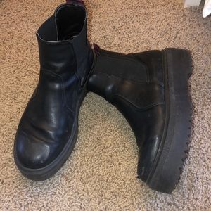 Steve Madden platform boots